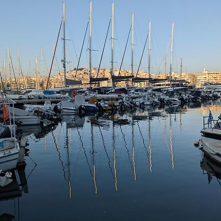 Harbor View Haven Apartment Piraeus Bagian luar foto